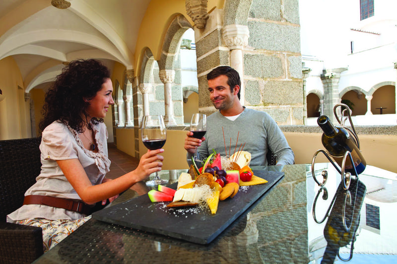 Each country has its own varieties of wine, with each being suited to pairing with different dishes.